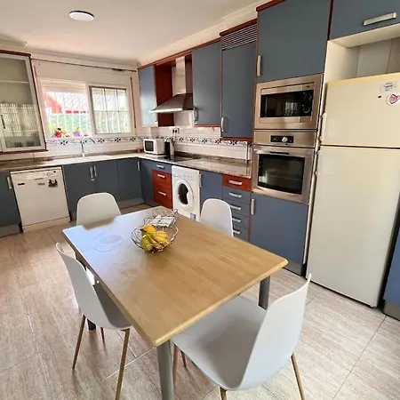 Alquilo Chalet Completo * Torrent (Valencia)